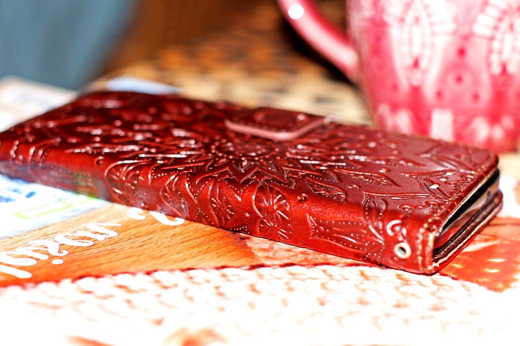 Neural network visualization displaying adaptive storage learning patterns